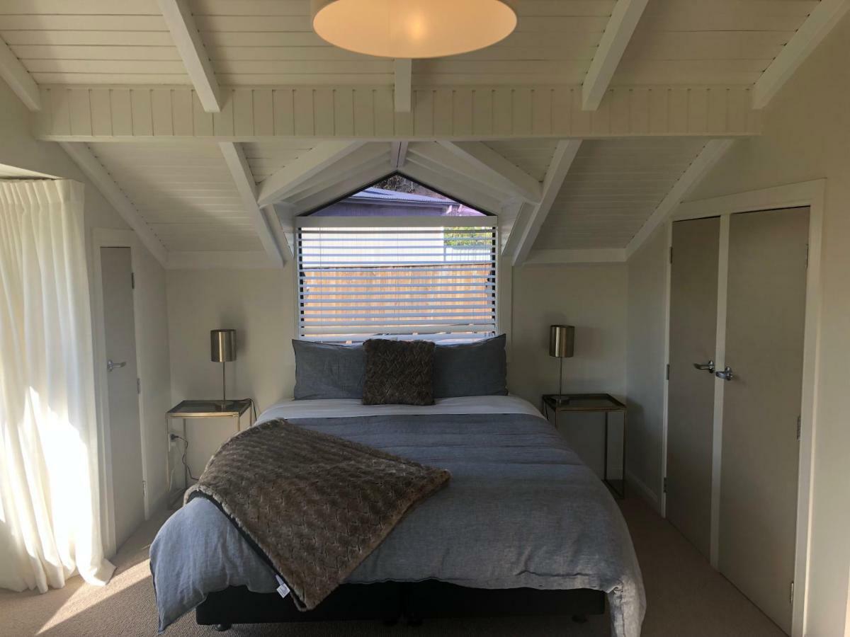 Kinloch Lakeview Lodge - Taupo ภายนอก รูปภาพ