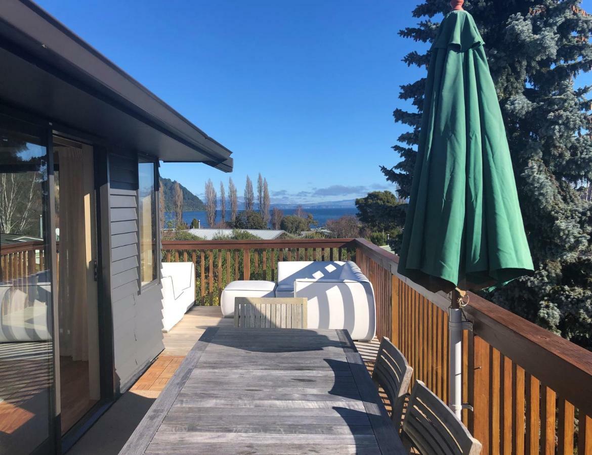 Kinloch Lakeview Lodge - Taupo ภายนอก รูปภาพ