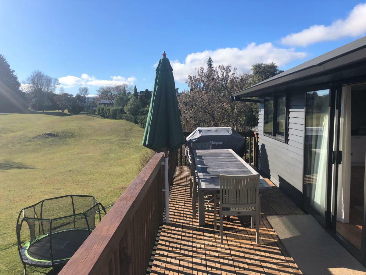 Kinloch Lakeview Lodge - Taupo ภายนอก รูปภาพ